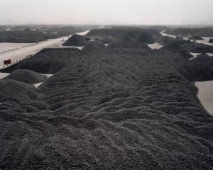 burtynsky_tanggu_port